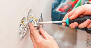Электромонтажные работы Новоуральск цена 466 руб Электрика под ключ